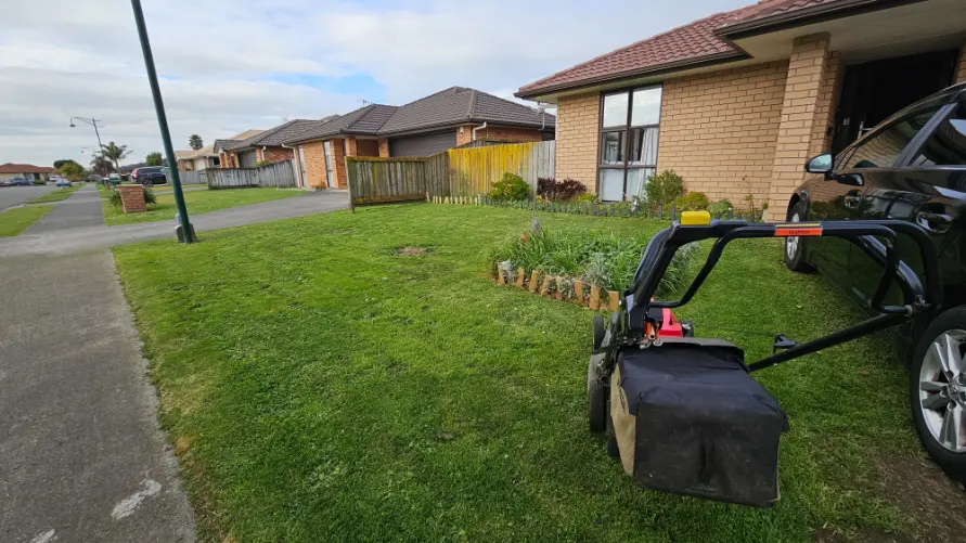 Lawn mowing service in Papatoetoe, Auckland by KCH Property Care